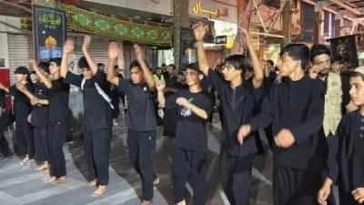 المواكب الحسينية تُحيي ليالي عاشوراء في ساحة الحبوبي وسط حضور جماهيري واسع