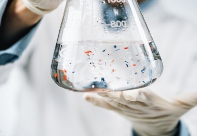 هل العبوات البلاستيكية خطرة فعلا