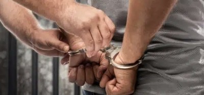 شرطة ذي قار تلقي القبض على متهم بترويج المخدرات في الناصرية