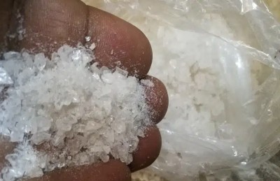 شرطة ذي قار تضبط متهمين من خارج المحافظة بحوزتهما مواد مخدرة