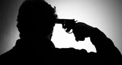شاب في الشطرة ينهي حياته بطلق ناري داخل منزله