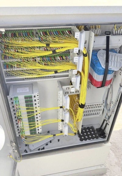 مديرية اتصالات ذي قار تستلم دفعة جديدة من الكابينات الضوئية ضمن مشروع الألياف للمنازل