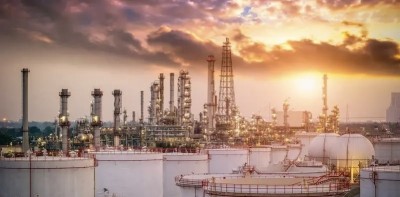 أسعار النفط تقترب من حاجز الـ 110 دولارات للبرميل