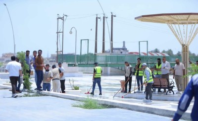 بلدية الناصرية تواصل حملاتها لغسل وتنظيف الكورنيش من الأتربة