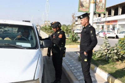 تقرير مصور ::  قيــادة شـرطــة ذي قــار تنفذ إجراءات مشددة وحظراً للتجوال في عموم المحافظة لانجاح عملية التعداد السكاني مع مراعاة الحالات الإنسانية .