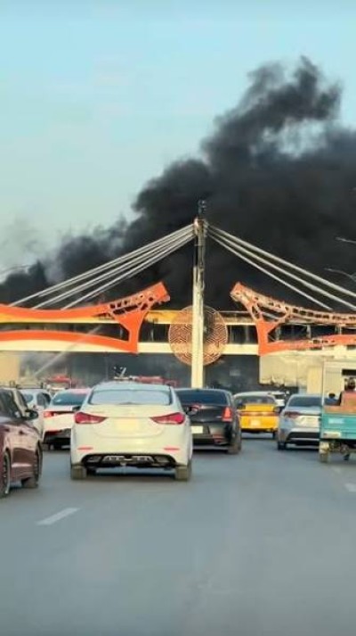بلدية الناصرية تباشر بإعادة تأهيل جسر المشاة في طريق يا حسين بمتابعة الأمين العام لمجلس الوزراء