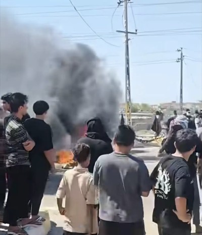 أبناء قضاء الفهود يتظاهرون احتجاجا على تردي تجهيز الكهرباء ويطالبون بتدخل عاجل