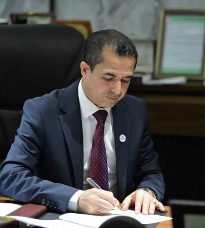 محافظ ذي قار يصادق على الأسماء النهائية لعقود المفاضلة في قضاء الرفاعي
