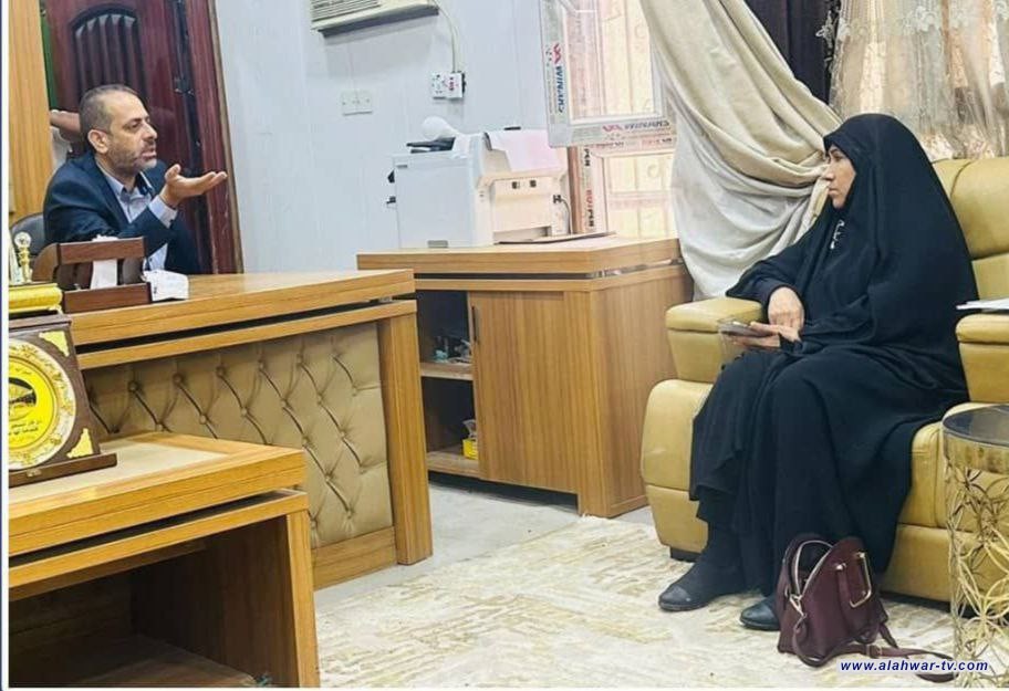 النائبة عن كتلة بــــدر النيابية أمـــــل عطيــــة الناصــــــري تبحـــث مع مدير بلدية
