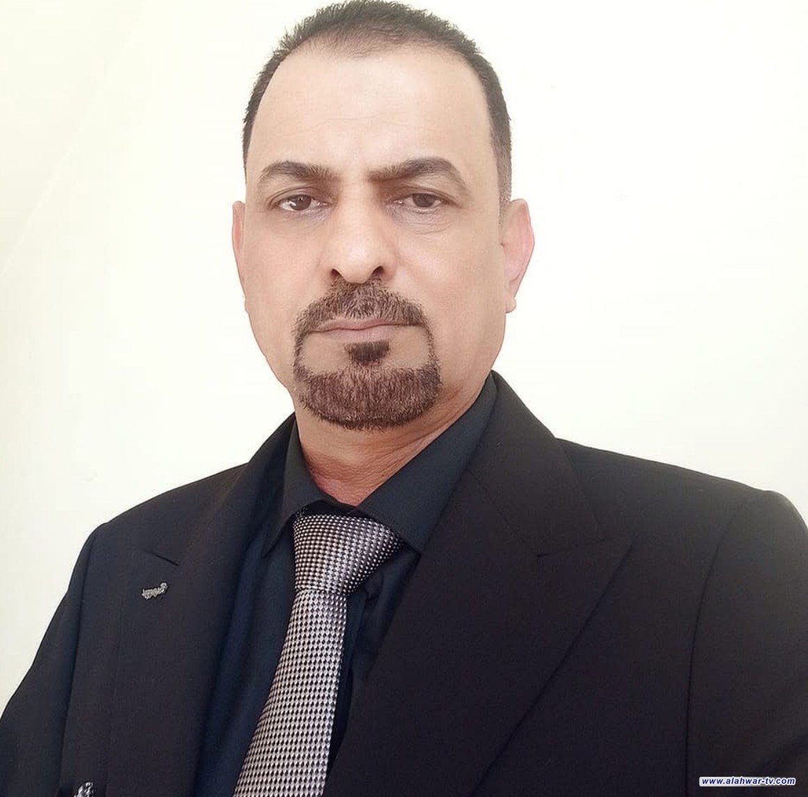 قرار تجميد الأموال وشرعنة خيانة المقاومة