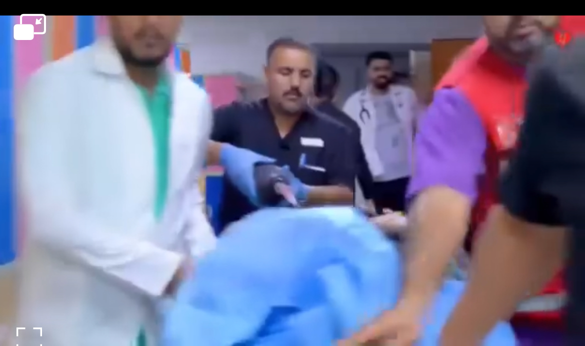 فريق طبي متخصص في مستشفى الناصرية للقلب يتمكن من انقاذ حياة امرأة من قضاء سيد دخيل تعاني من توقف القلب المفاجئ