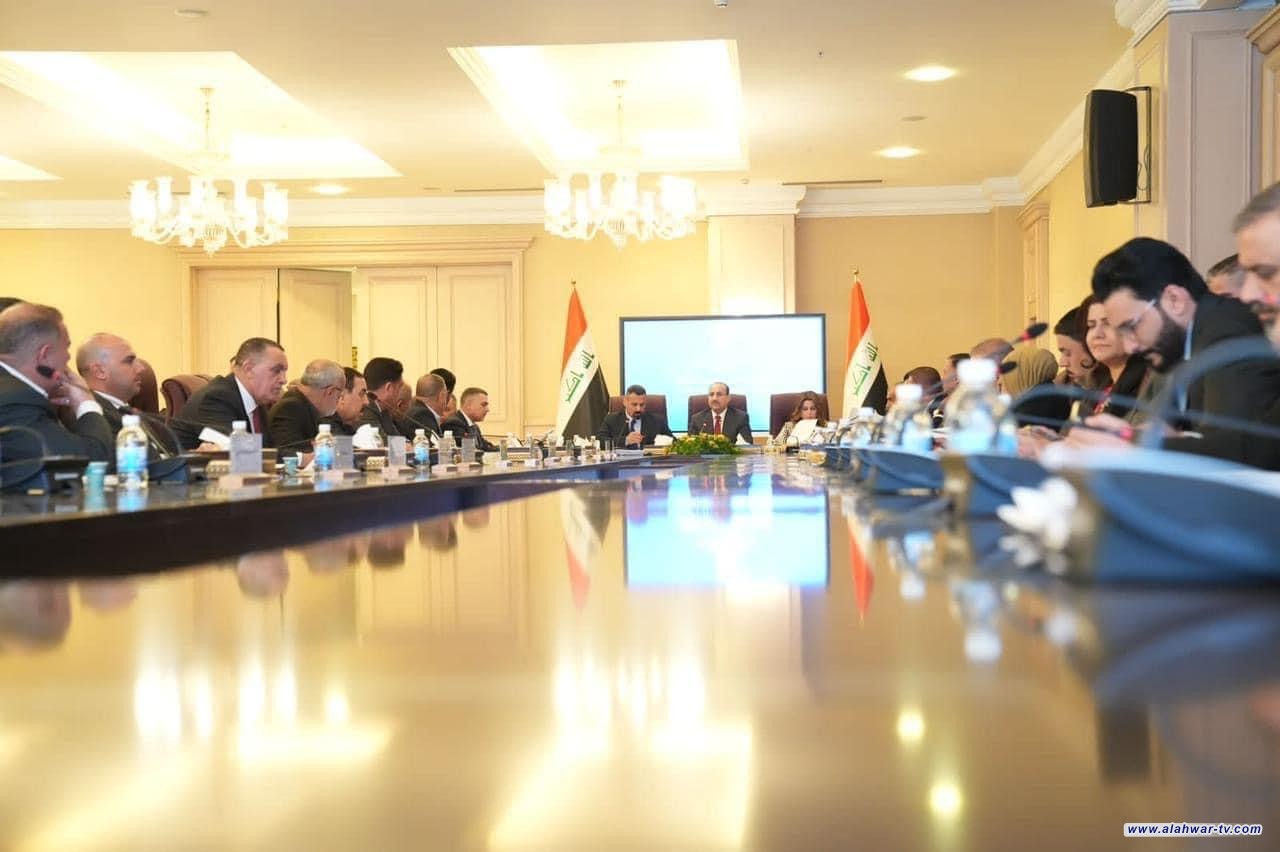 محافظ ذي قار يحضر اجتماع اللجنة المالية النيابية لمناقشة الموازنة ويطالب بزيادة التخصيصات المالية للمحافظة