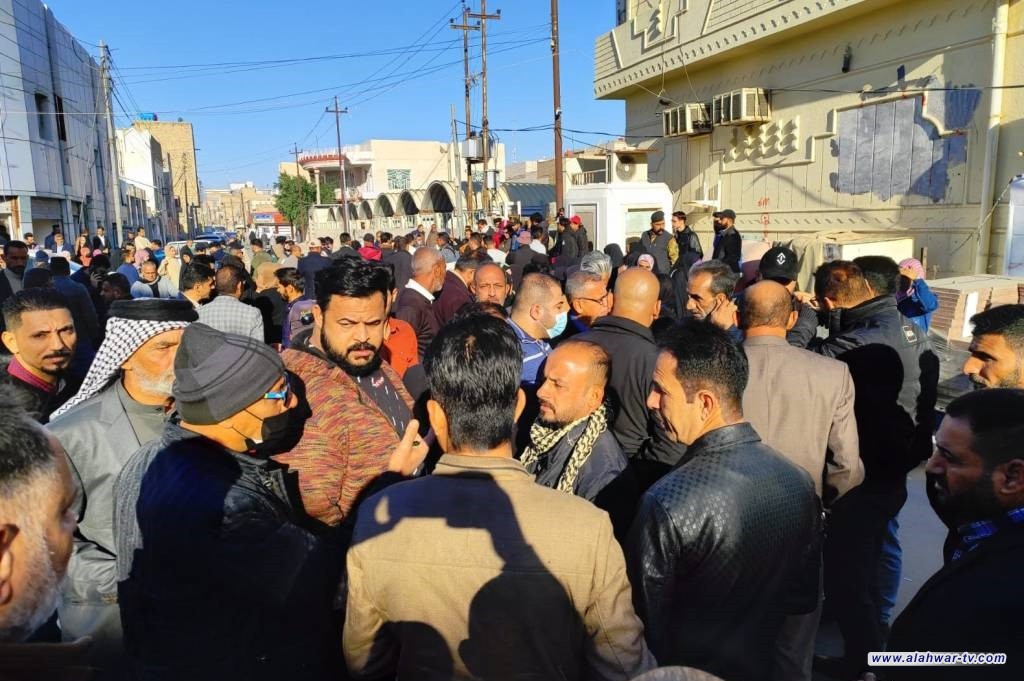 بالصور: إغلاق مبنى مديرية بلدية الناصرية