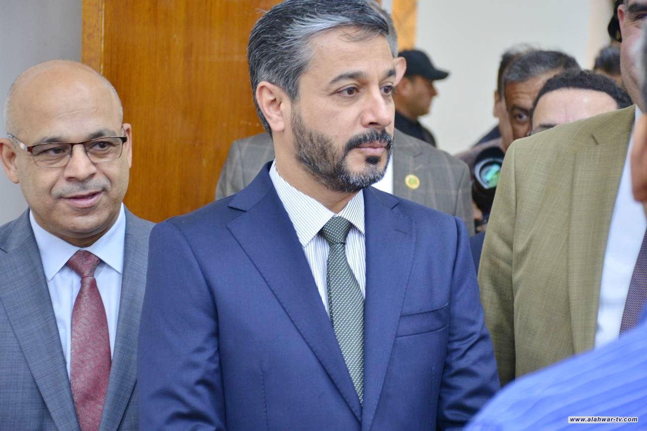 وزير التعليم يتفقد الامتحانات النهائية في كلية الطب بالجامعة المستنصرية*