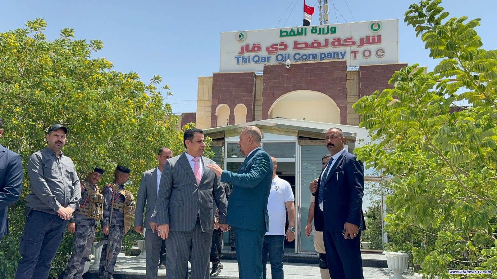 نائب محافظ ذي قار يجري زياره تفقدية إلى شركة نفط ذي قار