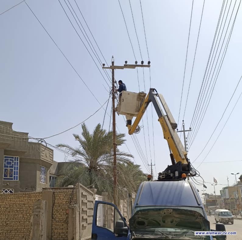 فرع توزيع كهرباء ذي قار يُزيل ( ٦٦٧ ) حالة تجاوز عن الشبكة الكهربائية في الاسبوع الماضي