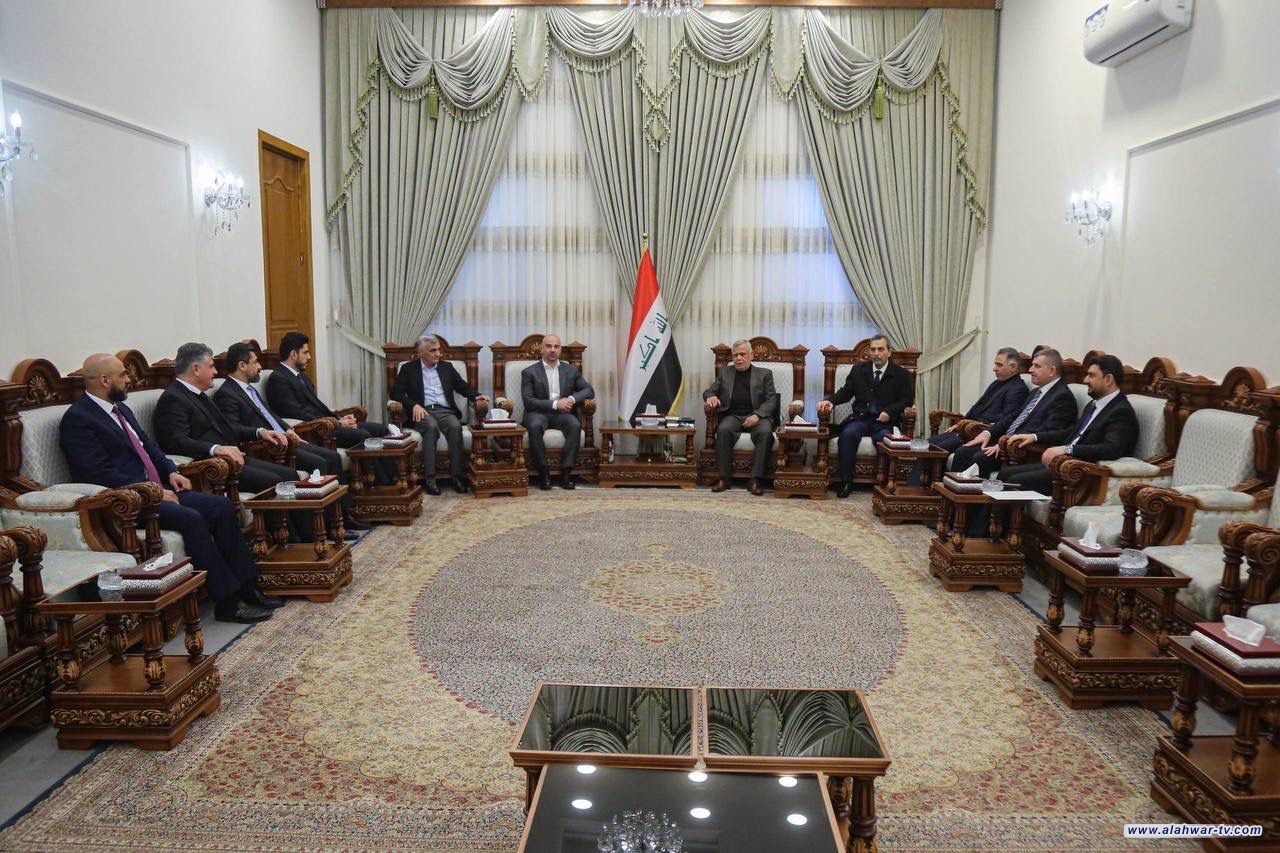 العامري وطالباني يناقشان التطورات السياسية والاستحقاقات المقبلة