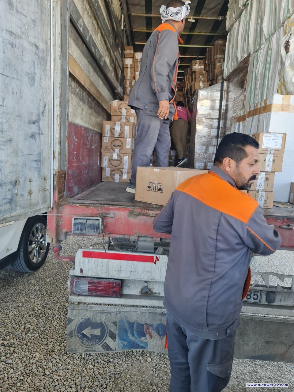 ضبط وإحباط محاولة تهريب أدوية مخبأة بشاحنة في منفذ زرباطية الحدودي