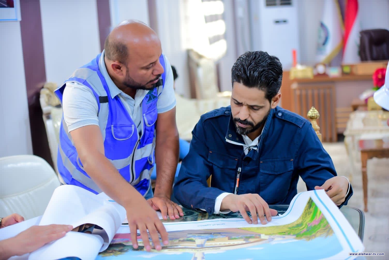 محافظ ذي قار يعلن المباشرة بحملة تأهيل واسعة لمتنزه وشوارع صوب الجزيرة