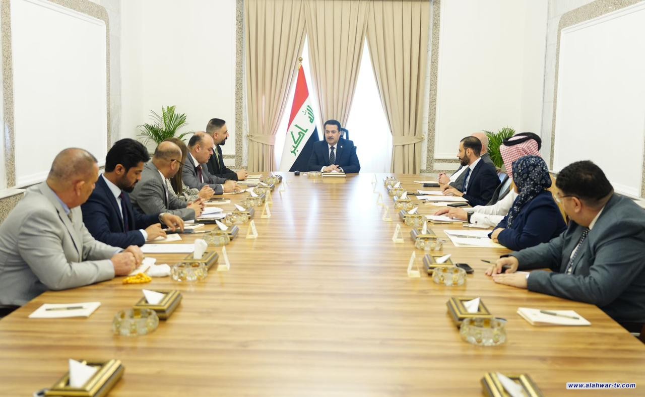 رئيس مجلس الوزراء السيد محمد شياع السوداني يلتقي أعضاء لجنة الاستثمار والتنمية النيابية