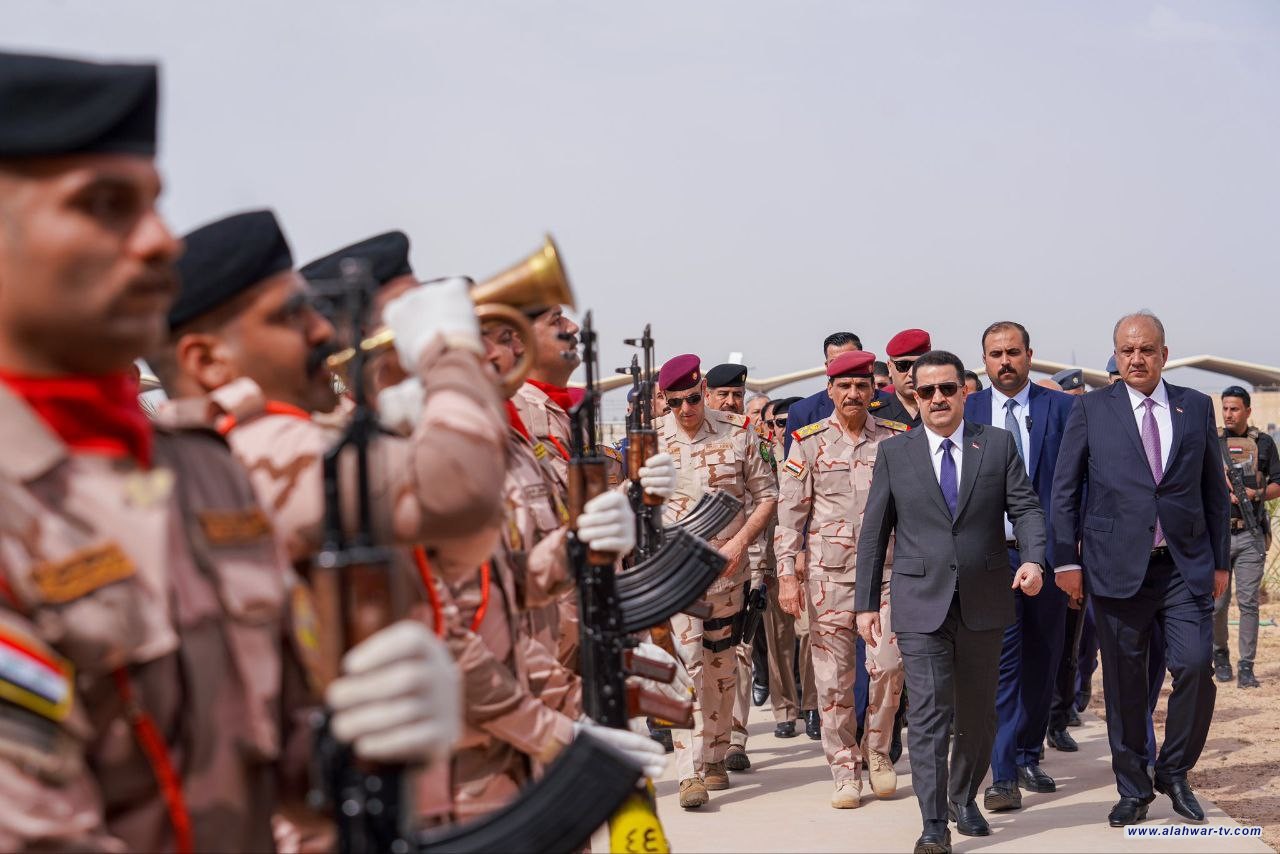 القائد العام للقوات المسلحة يحضر تمرين (أبابيل/1) للقوة الجوية العراقية في قاعدة بلد الجوية