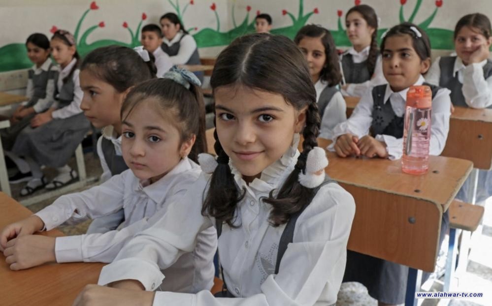 بعد اشتداد موجة الغبار . التربية النيابية تطالب بتعطيل المدارس