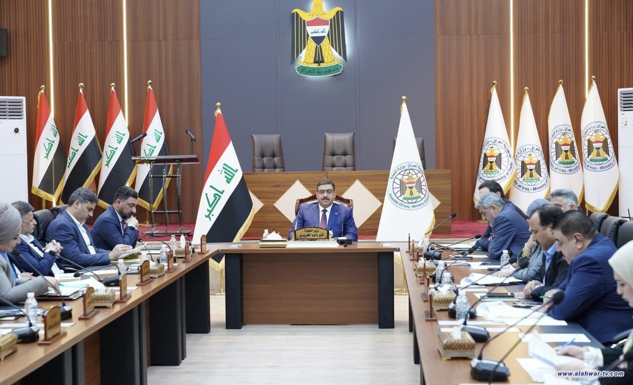 وزير التجارة يوجه باتخاذ الاجراءات للحفاظ على خزين الحنطة بالتزامن مع الأمطار