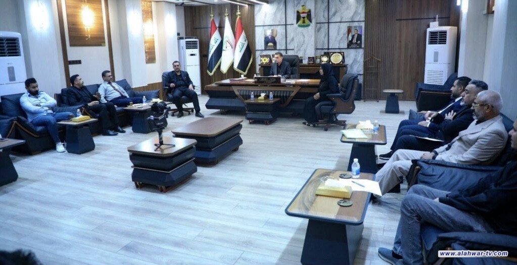 محافظ ذي قار يترأس اجتماعاً موسعاً لبحث مشاريع الطاقة المتجددة في المحافظة