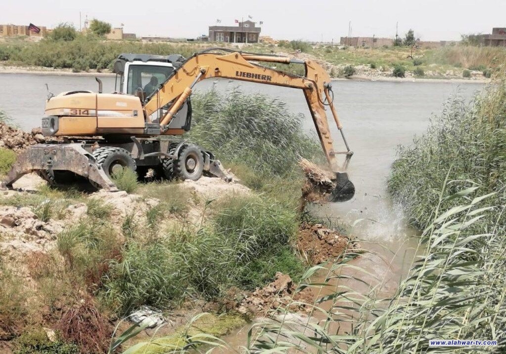حملة واسعة لرفع التجاوزات على الأنهر في ذي قار لضمان توزيع عادل للمياه