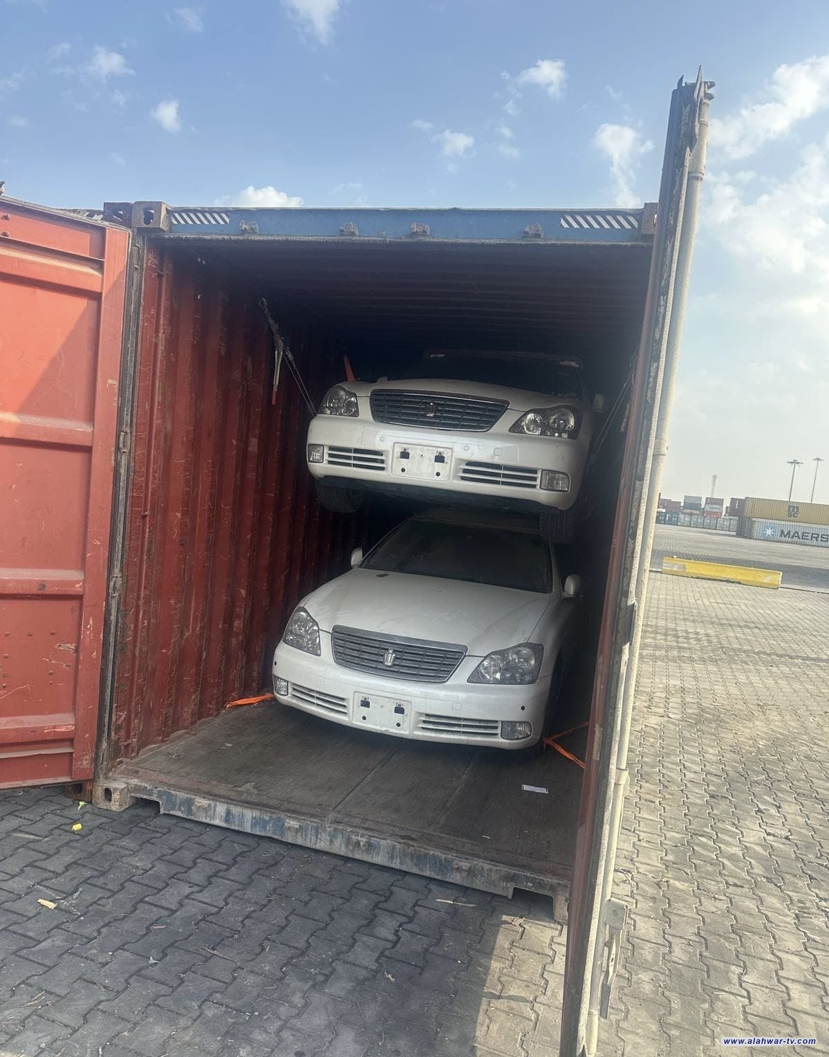 إحباط تهريب (4) عجلات دون الموديل في منفذ ميناء أم قصر الأوسط