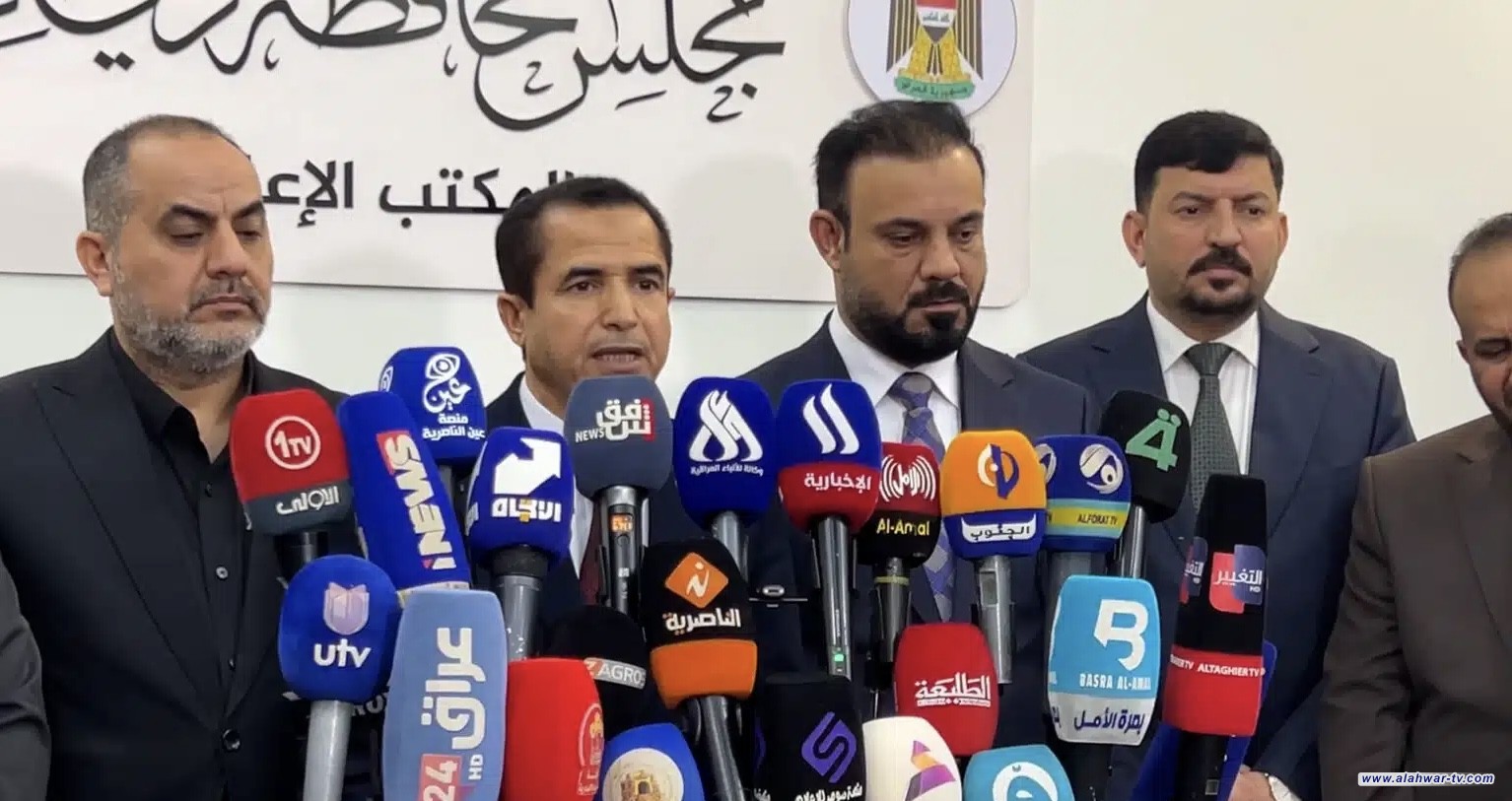 محافظ ذي قار الجديد يدعو العشائر والنقابات والموظفين للتعاون من أجل المدينة