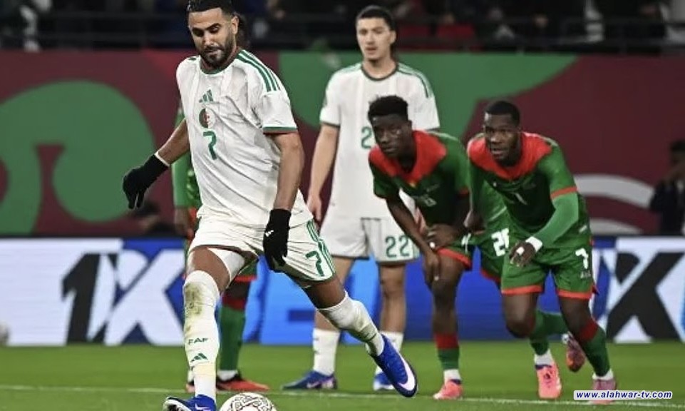 محرز يقود الجزائر لتخطي بوركينا فاسو والتأهل لثمن نهائي أمم إفريقيا