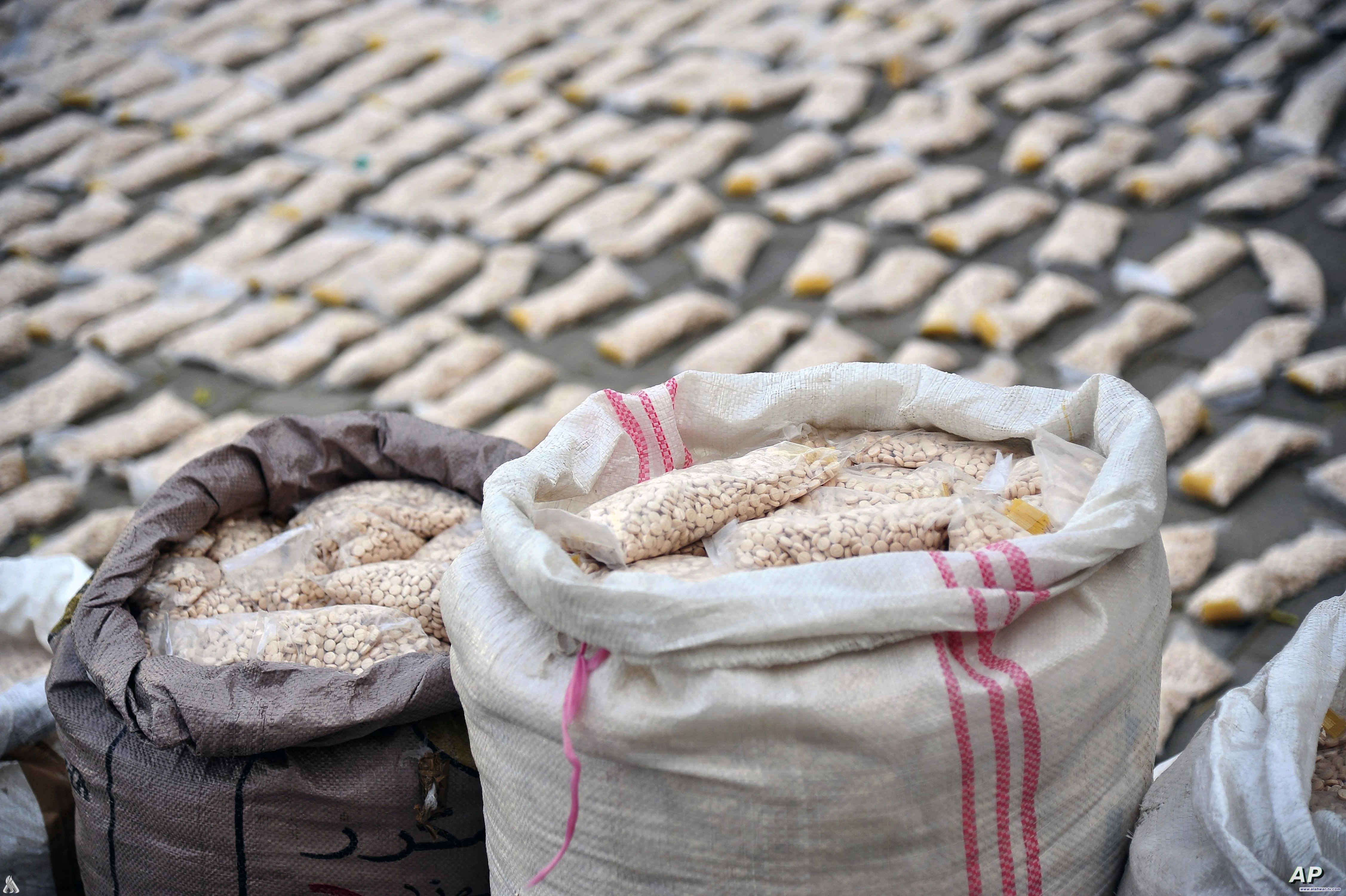 القبض على تاجرين دوليين وضبط 51 كغم من المخدرات في ديالى والبصرة