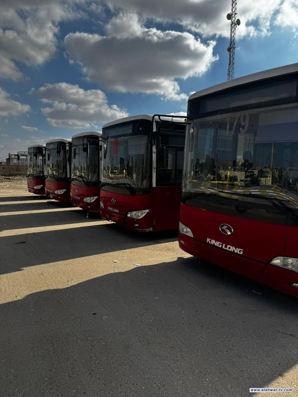 محافظ ذي قار يعلن وصول اسطول من باصات النقل العام لتسييرها في شوارع الناصرية