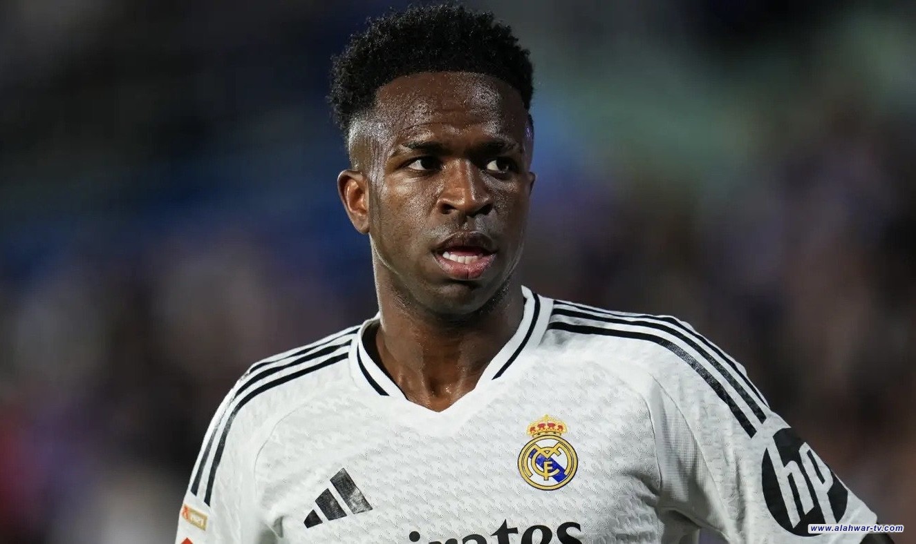 أهلي جدة يقتحم أزمة الريال وفينيسيوس بعرض قياسي