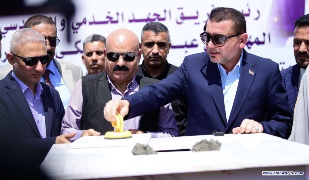محافظ ذي قار يضع حجر الأساس لمشروعين خدميين في الإصلاح وسيد دخيل ويعد بمشاريع جديدة