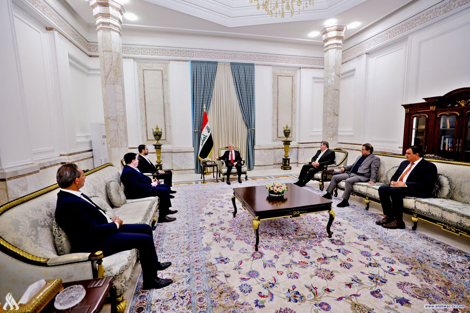 رئيس الجمهورية: إطلاق سراح 9 الاف نزيل متواجدين بالتوقيف رغم انتهاء محكوميتهم