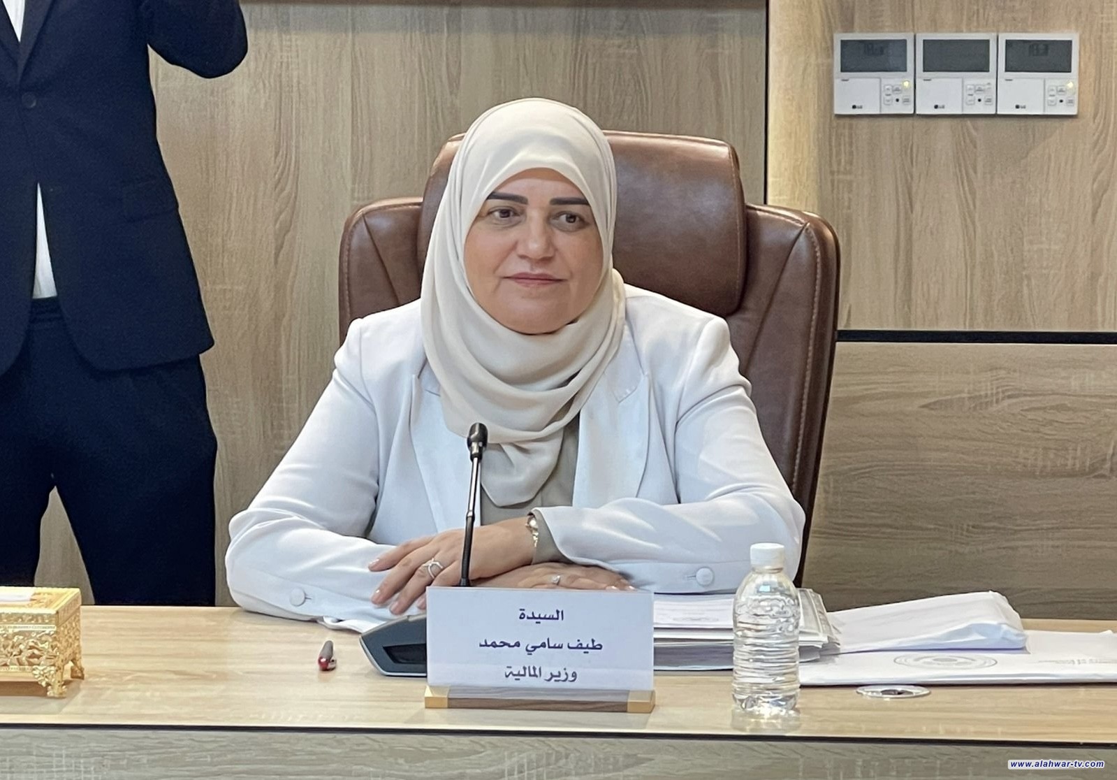 وزيرة المالية: تقلبات أسعار النفط والخلافات مع الإقليم وراء تأخير إرسال جداول الموازنة