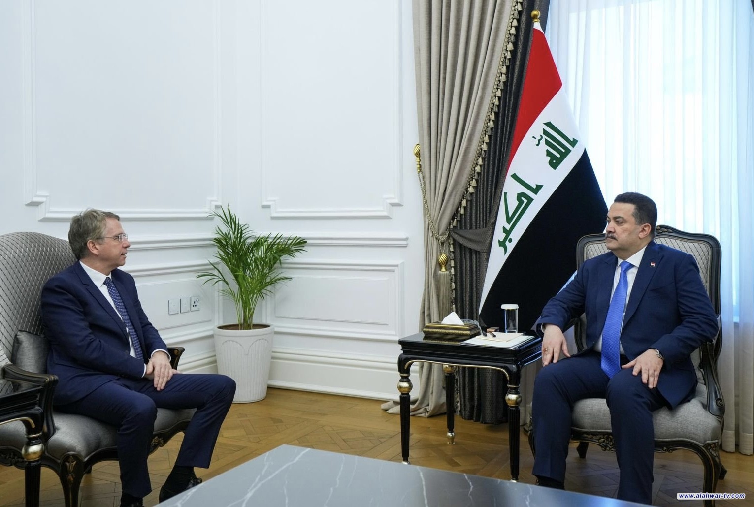 رئيس الوزراء يؤكد انفتاح العراق على الشراكات المثمرة مع الشركات الفرنسية