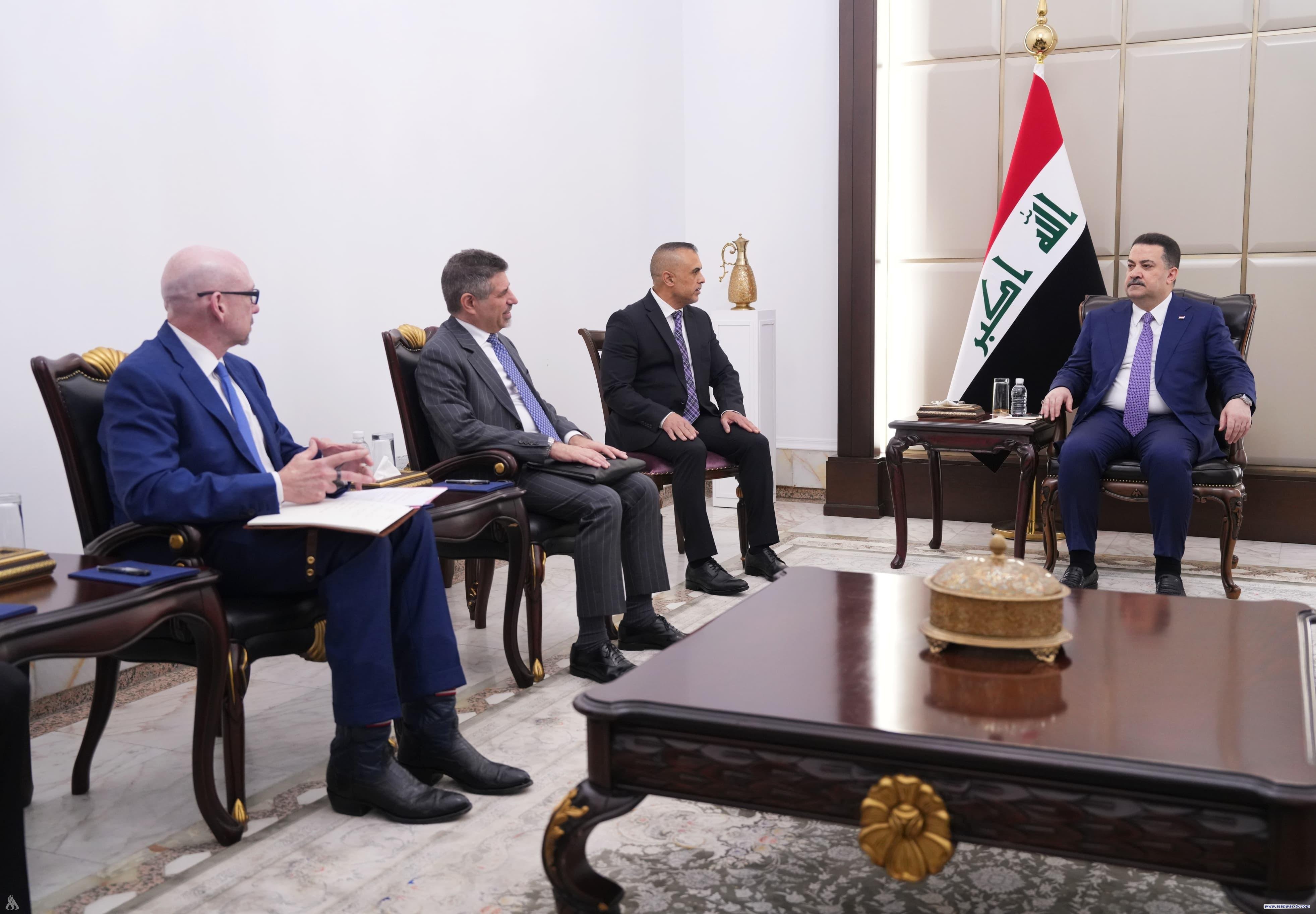 رئيس الوزراء: الحكومة تستهدف في تعاقداتها النفطية تعزيز توفير فرص العمل