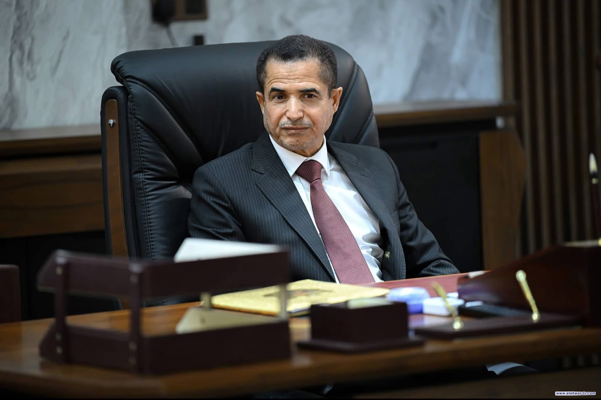 محافظ ذي قار يطلق غرفة عمليات لمتابعة المشاريع ويحدد مهلا حاسمة لإنجاز الملفات الخدمية