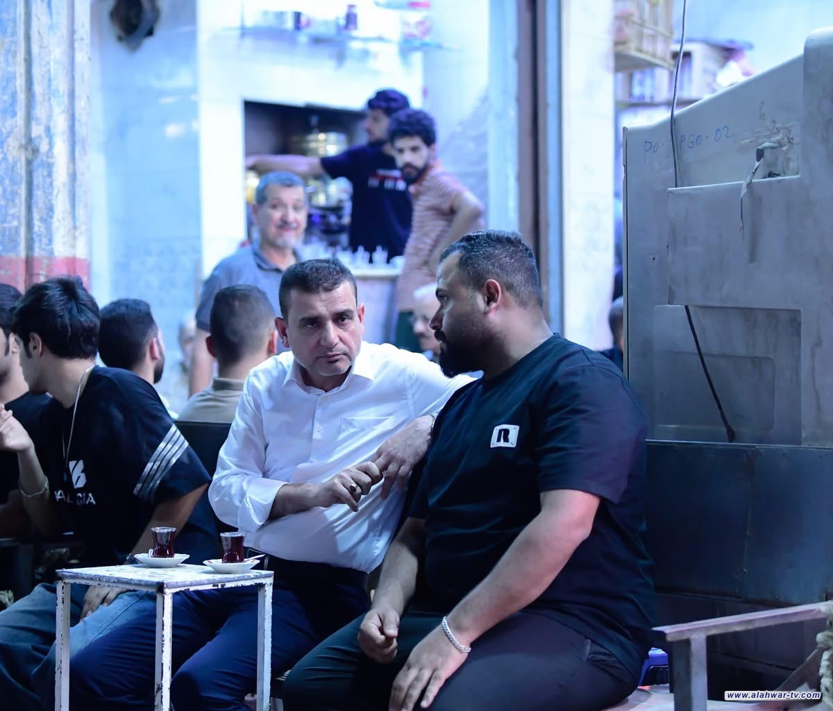 محافظ ذي قار يلتقي المواطنين في شارع الحبوبي وسط مدينة الناصرية ويستمع إلى مطالبهم ومقترحاتهم