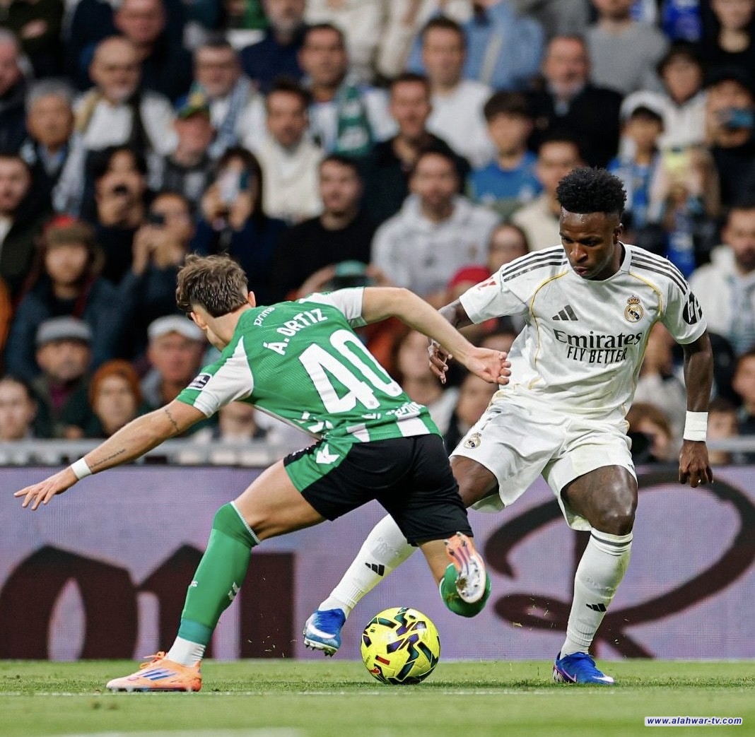 ريال مدريد يكتسح ريال بيتيس بخمسة أهداف في الدوري الإسباني