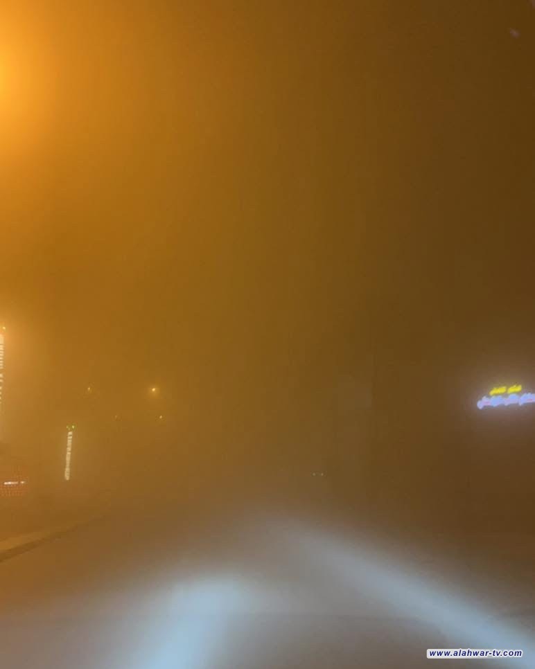 عاصفة ترابية تجتاح مدينة عراقية