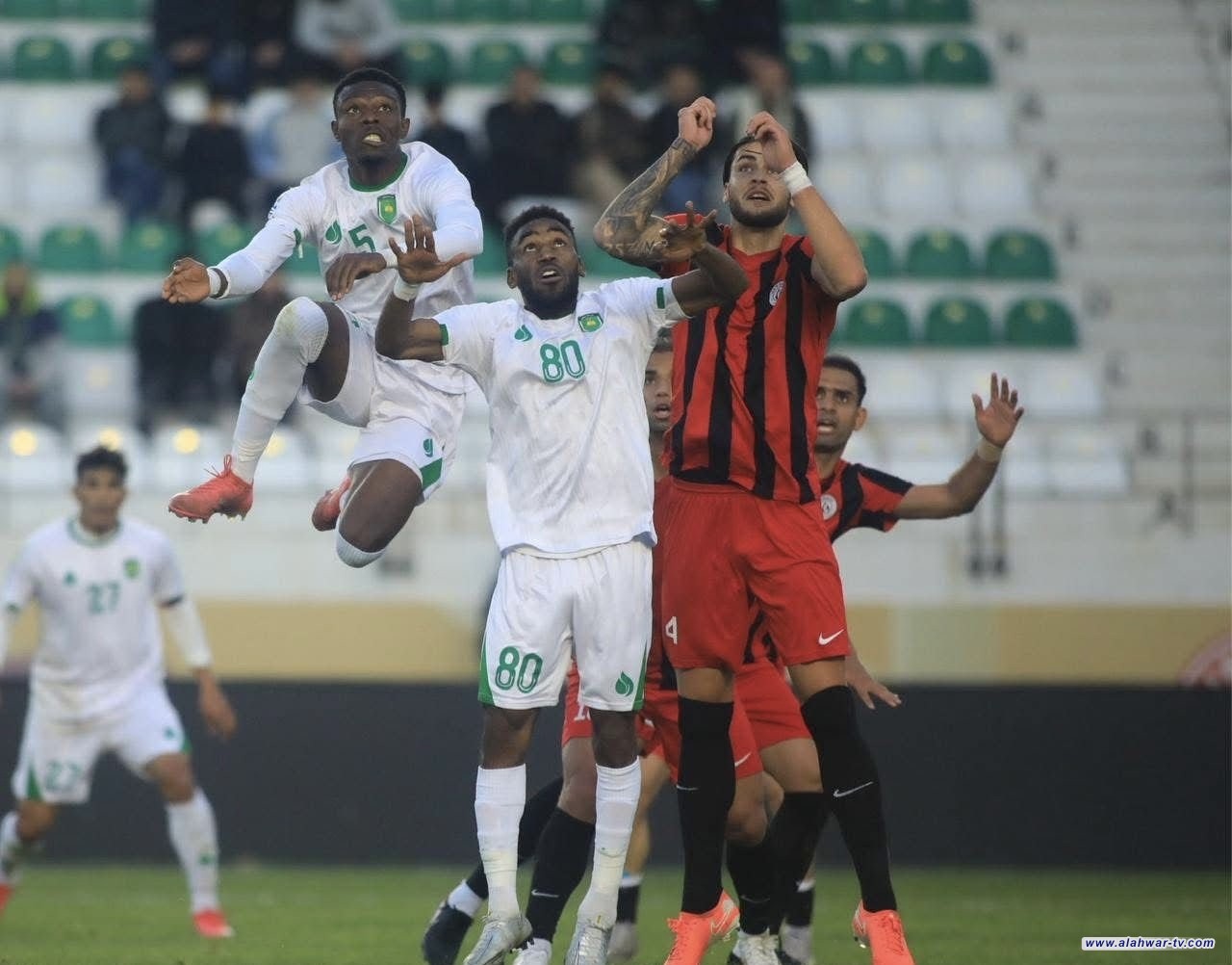 نوروز يتغلب على النفط بثنائية في دوري النجوم