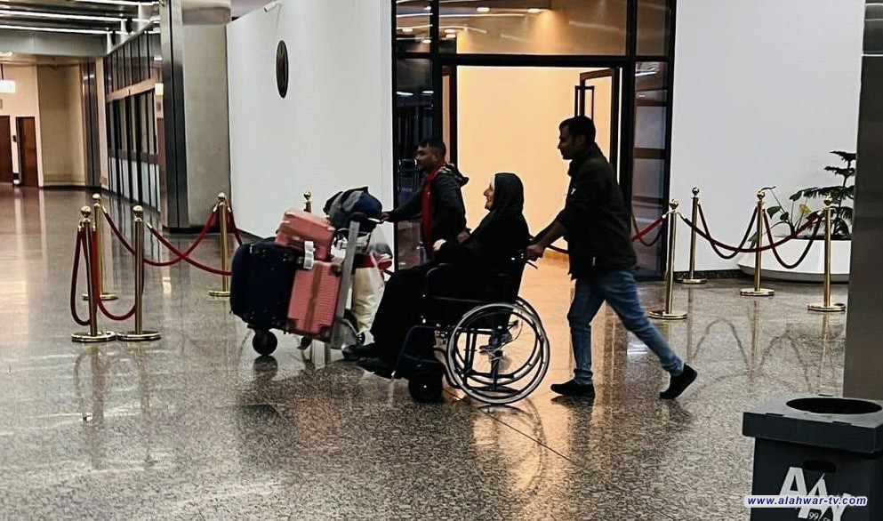 النقل: إلغاء رسوم خدمة  الكراسي المتحركة على متن الناقل الوطني