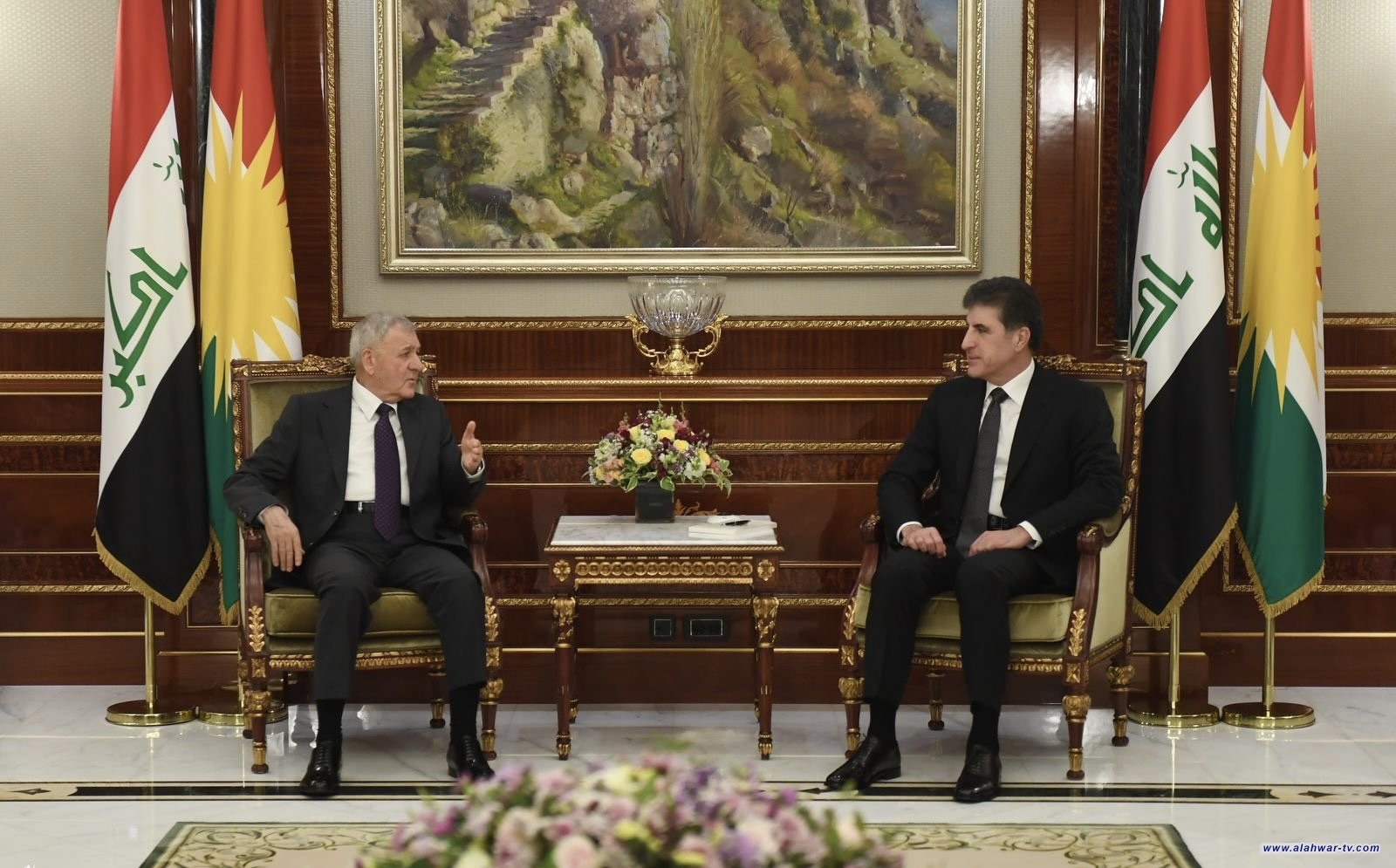 رئيس الجمهورية يؤكد أهمية الحوار المستمر والوصول إلى تفاهمات مشتركة مع الإقليم