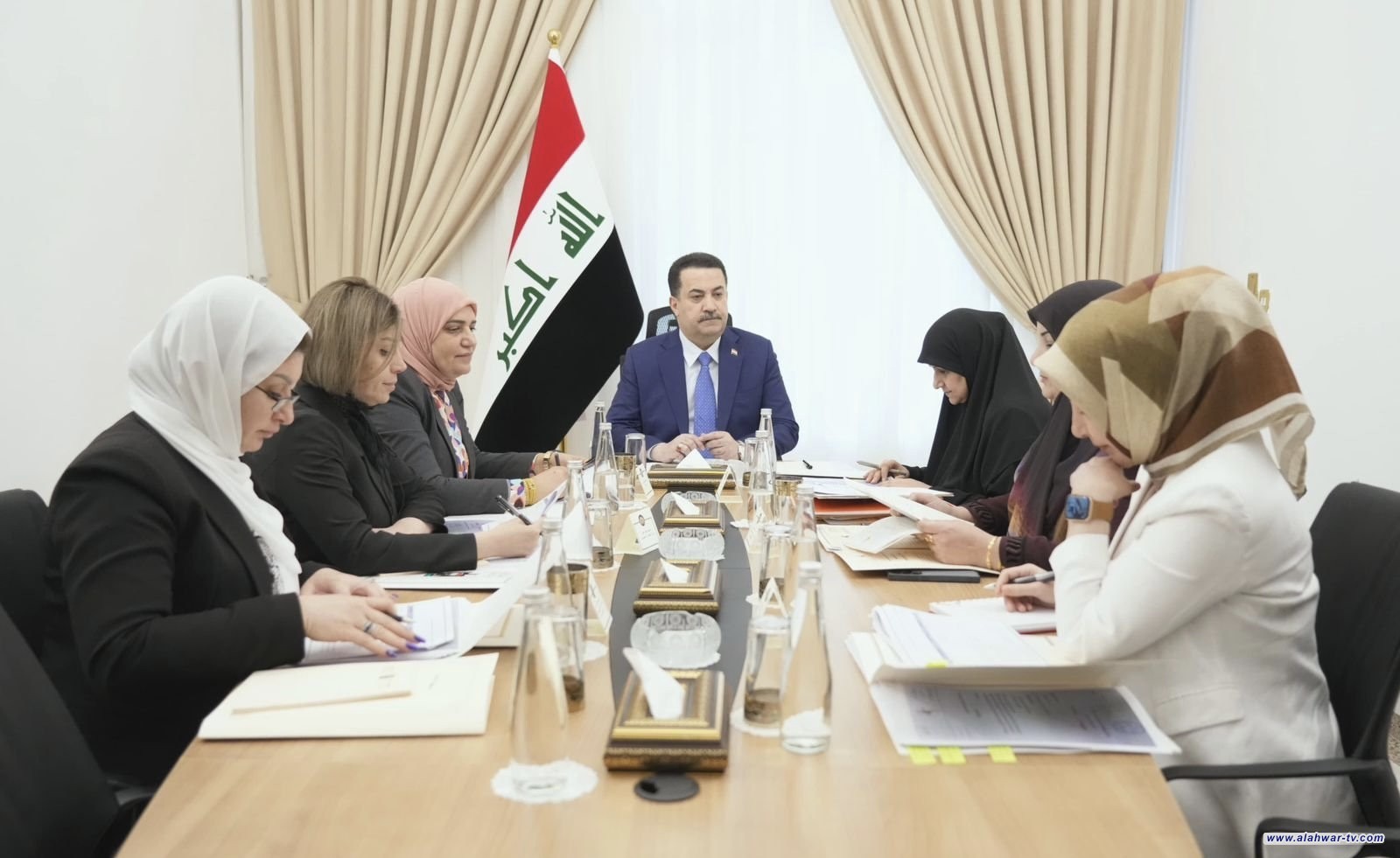 رئيس الوزراء يرأس الاجتماع الثاني للمجلس الأعلى لشؤون المرأة
