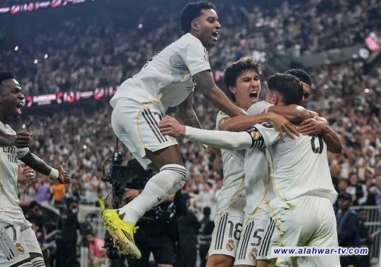 ريال مدريد يهزم أتلتيكو ويبلغ نهائي كأس السوبر الإسباني
