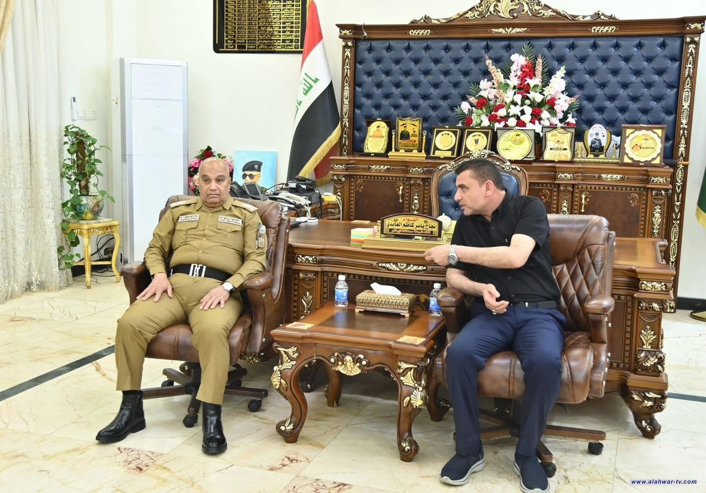 محافظ ذي قار: الزائرون يسلكون 3 مسارات رئيسية إلى كربلاء وسط إجراءات مشددة